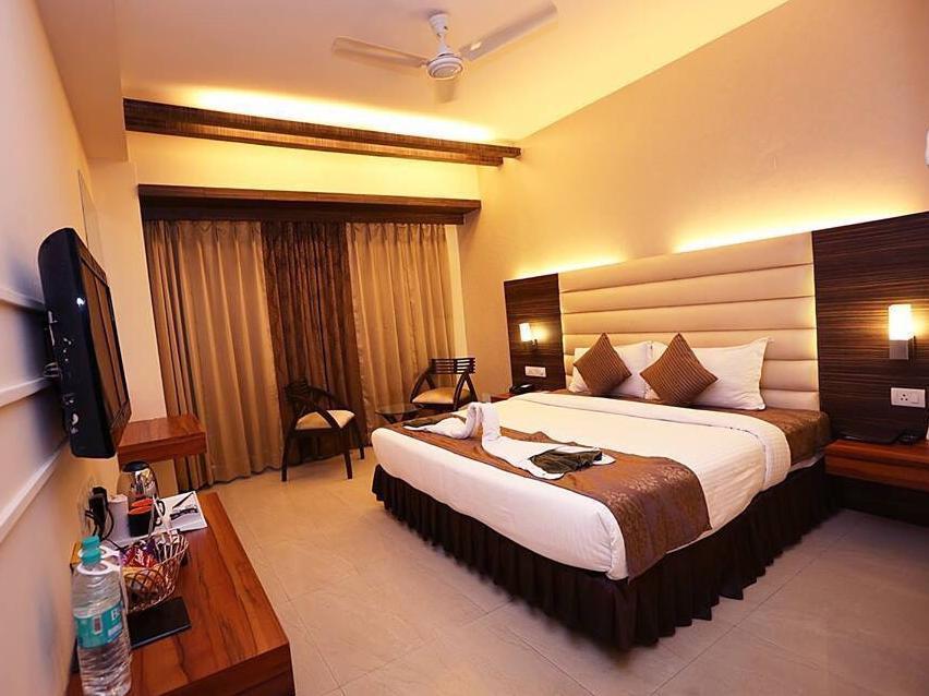 Hotel KLG Starlite Chandīgarh Exterior foto