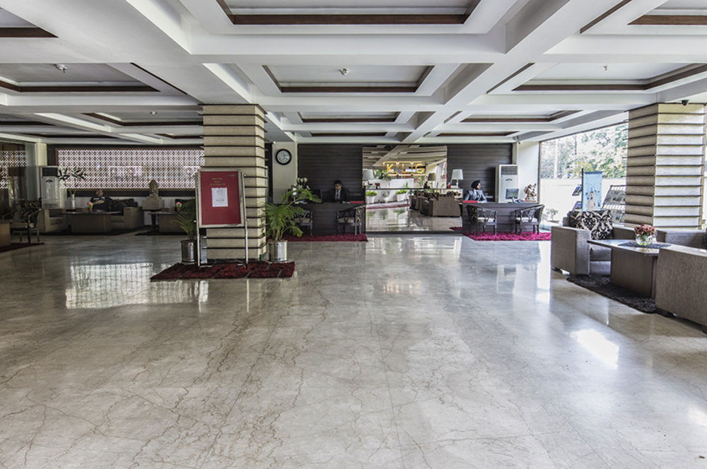 Hotel KLG Starlite Chandīgarh Exterior foto